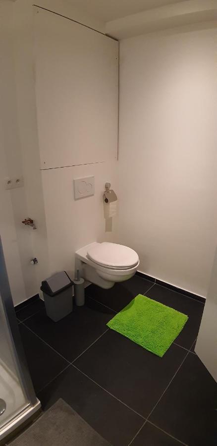 Appartement Duplex Pour 3-4 Personnes A Ciney Ngoại thất bức ảnh