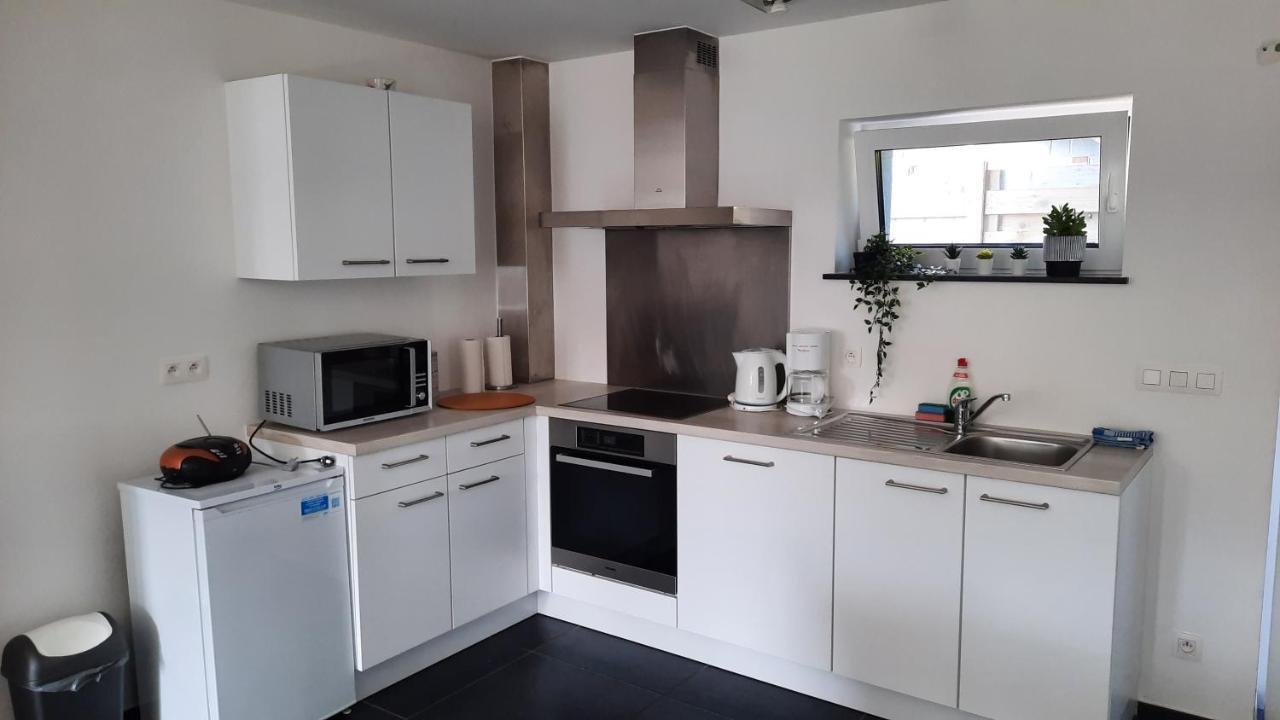 Appartement Duplex Pour 3-4 Personnes A Ciney Ngoại thất bức ảnh